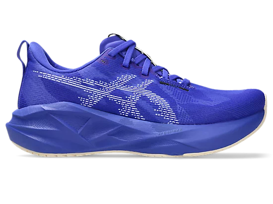 W Asics Novablast 5