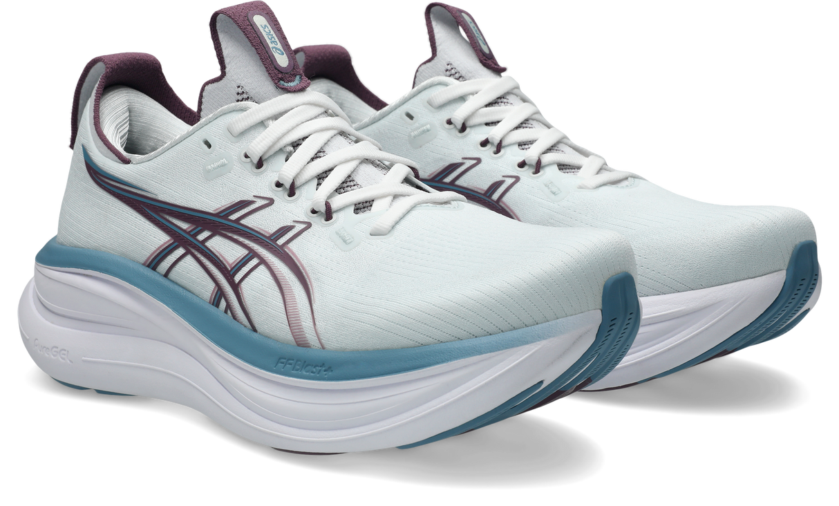 W Asics GEL-NIMBUS 28