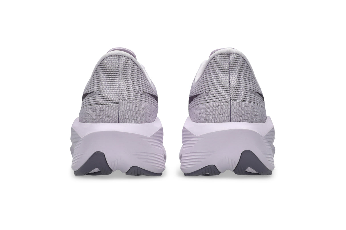 W Asics Novablast 6