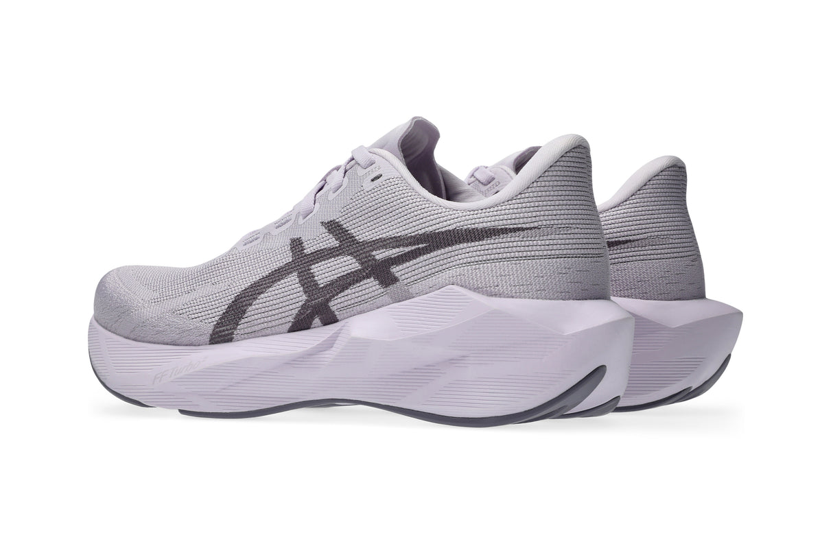 W Asics Novablast 6