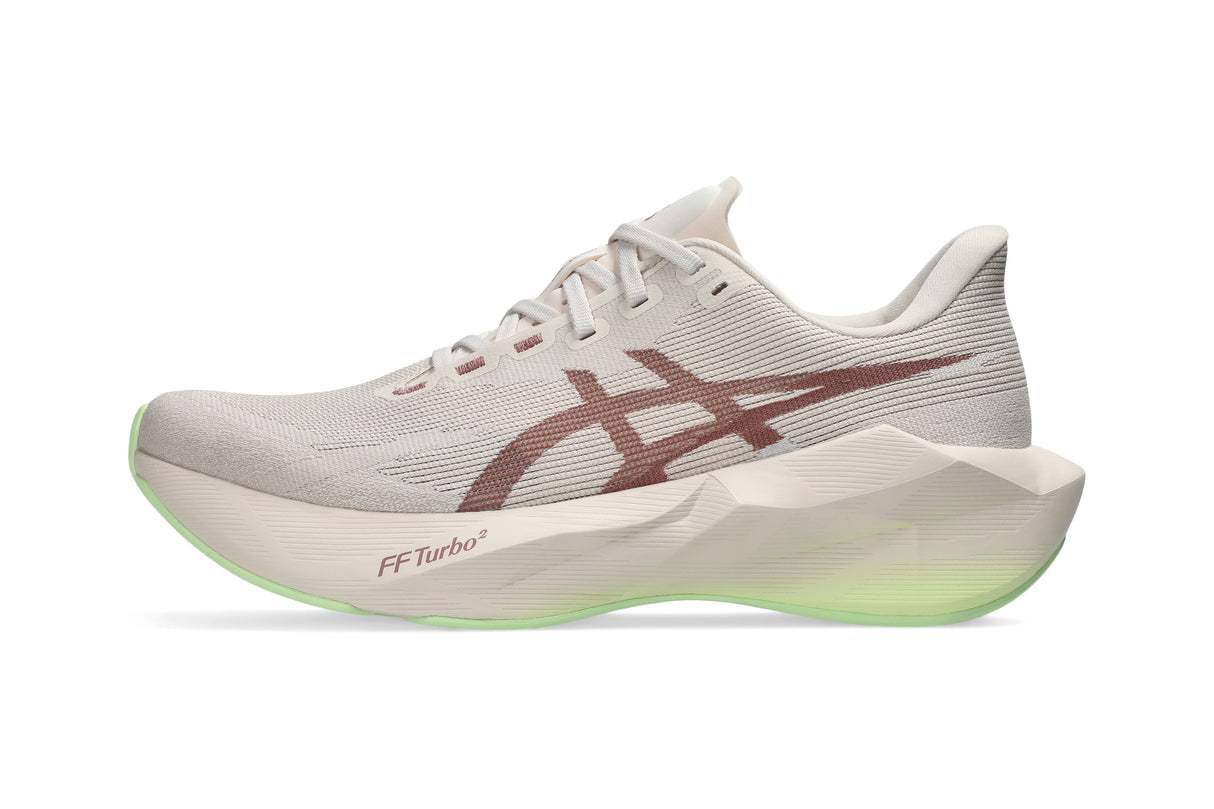 W Asics Novablast 6
