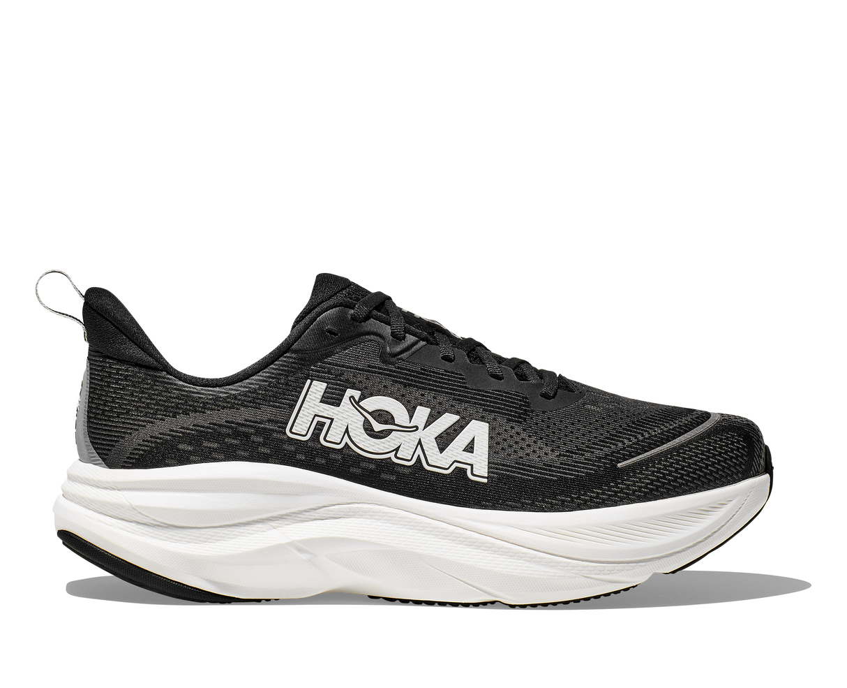 M Hoka Skyflow