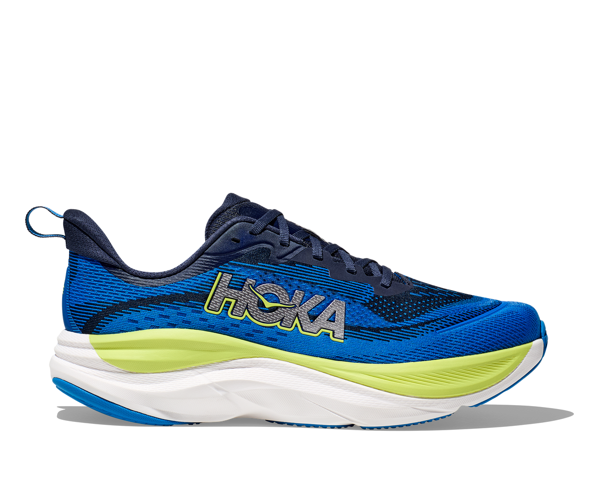 M Hoka Skyflow