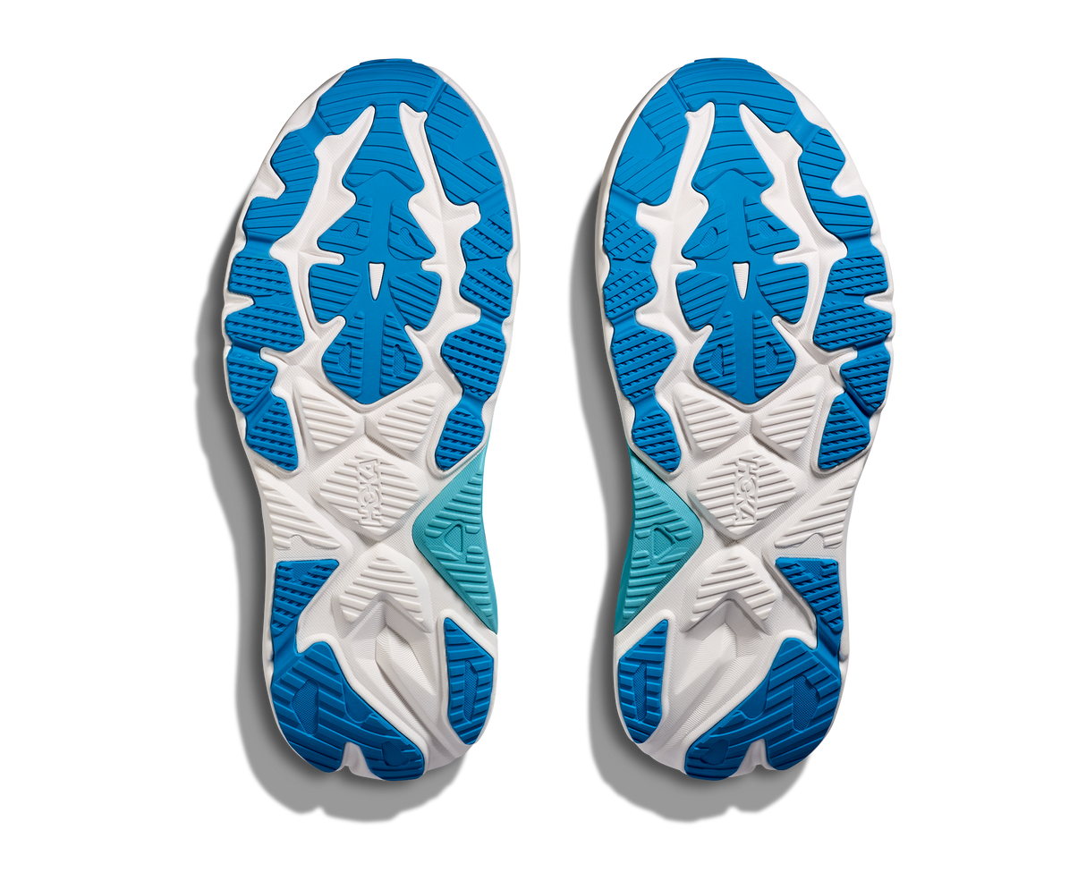 M Hoka Arahi 8