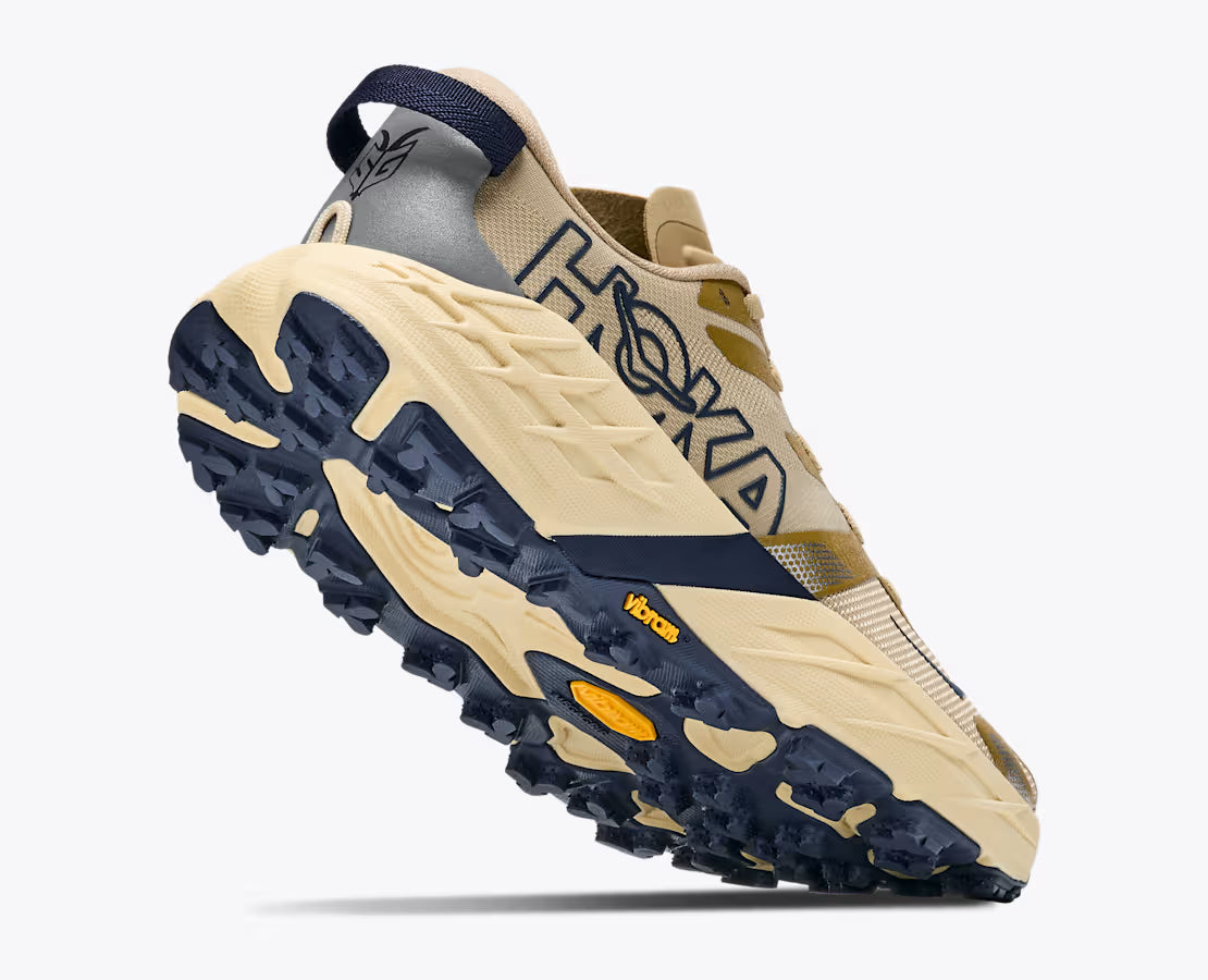 W Hoka Speedgoat 7