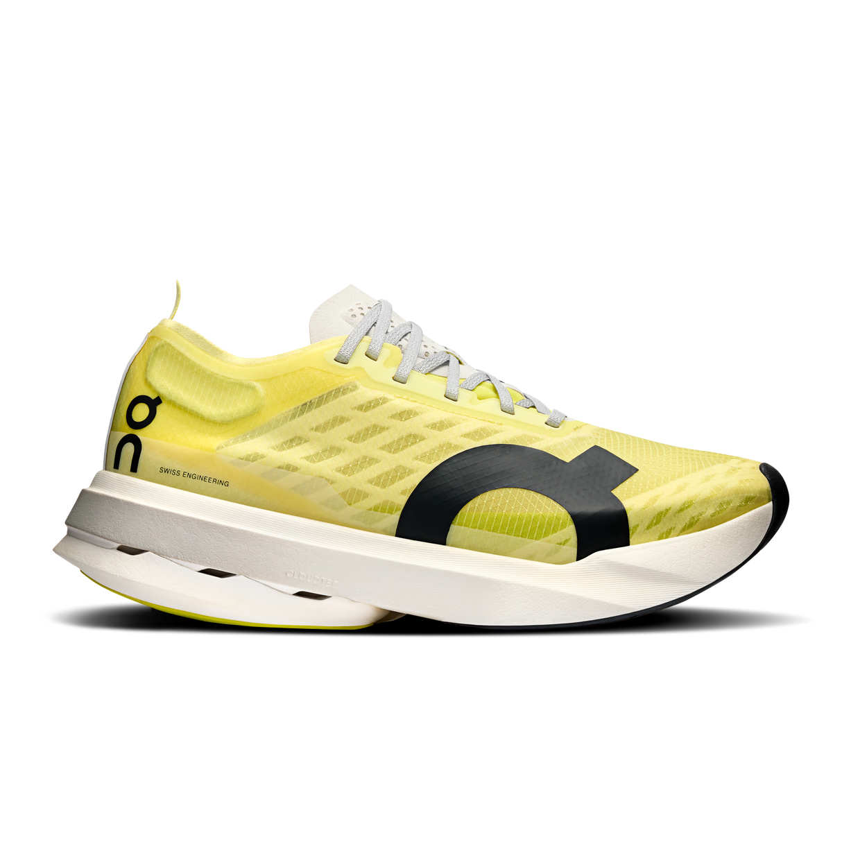 On Cloudboom Strike Limelight Wolf