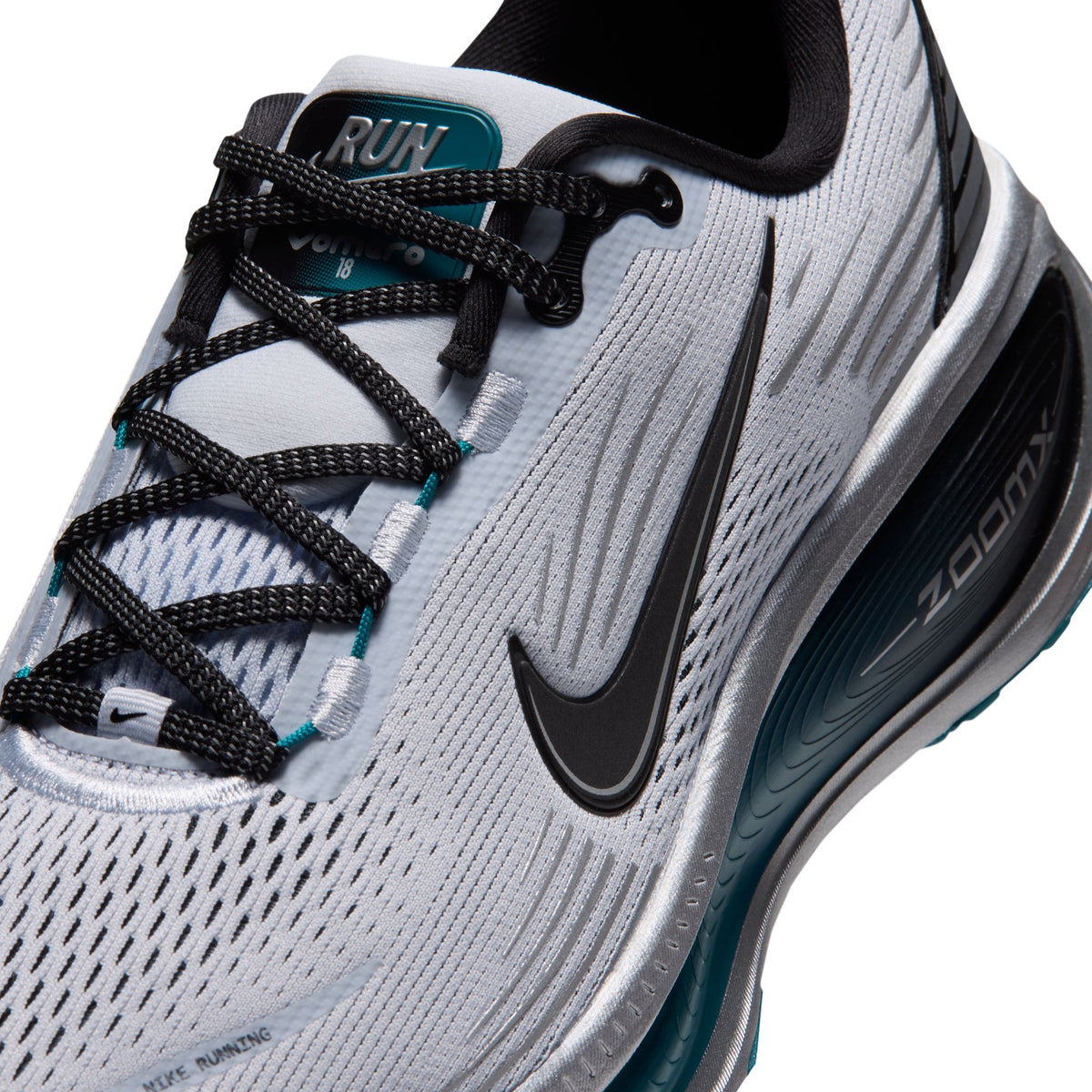 M Nike Vomero 18 VIS