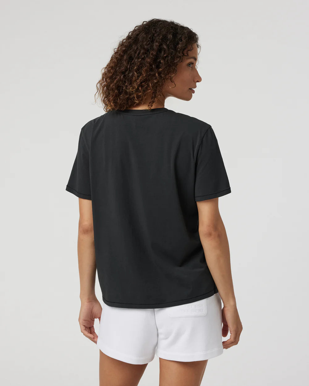 Women's Vuori Feather Tee washed black