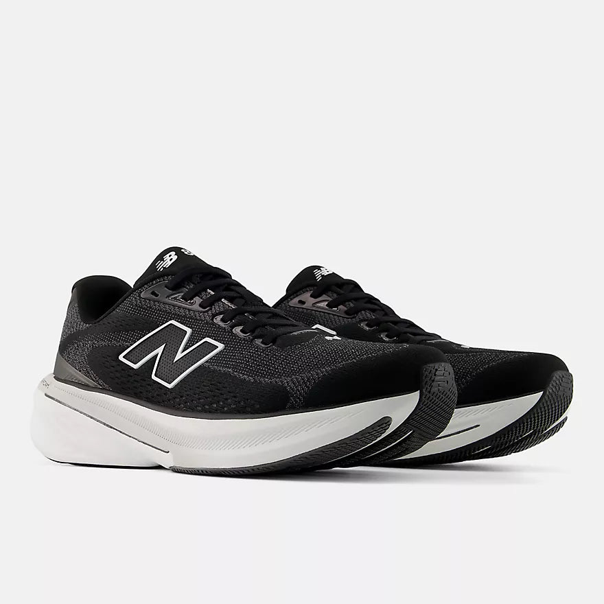 M New Balance 860v15