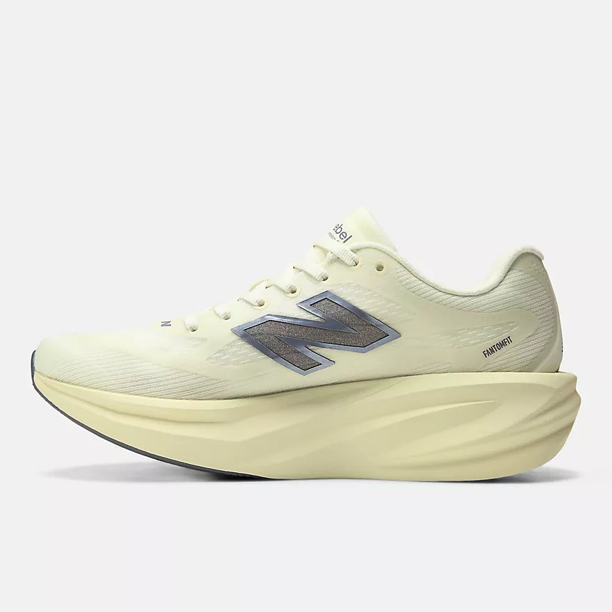 W New Balance SuperComp Rebel