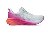 W Asics Novablast 5