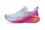 W Asics Novablast 5