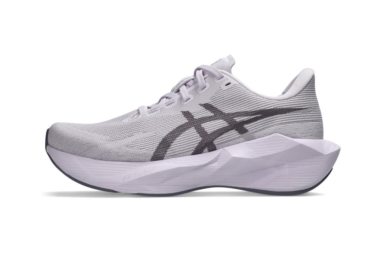 W Asics Novablast 6