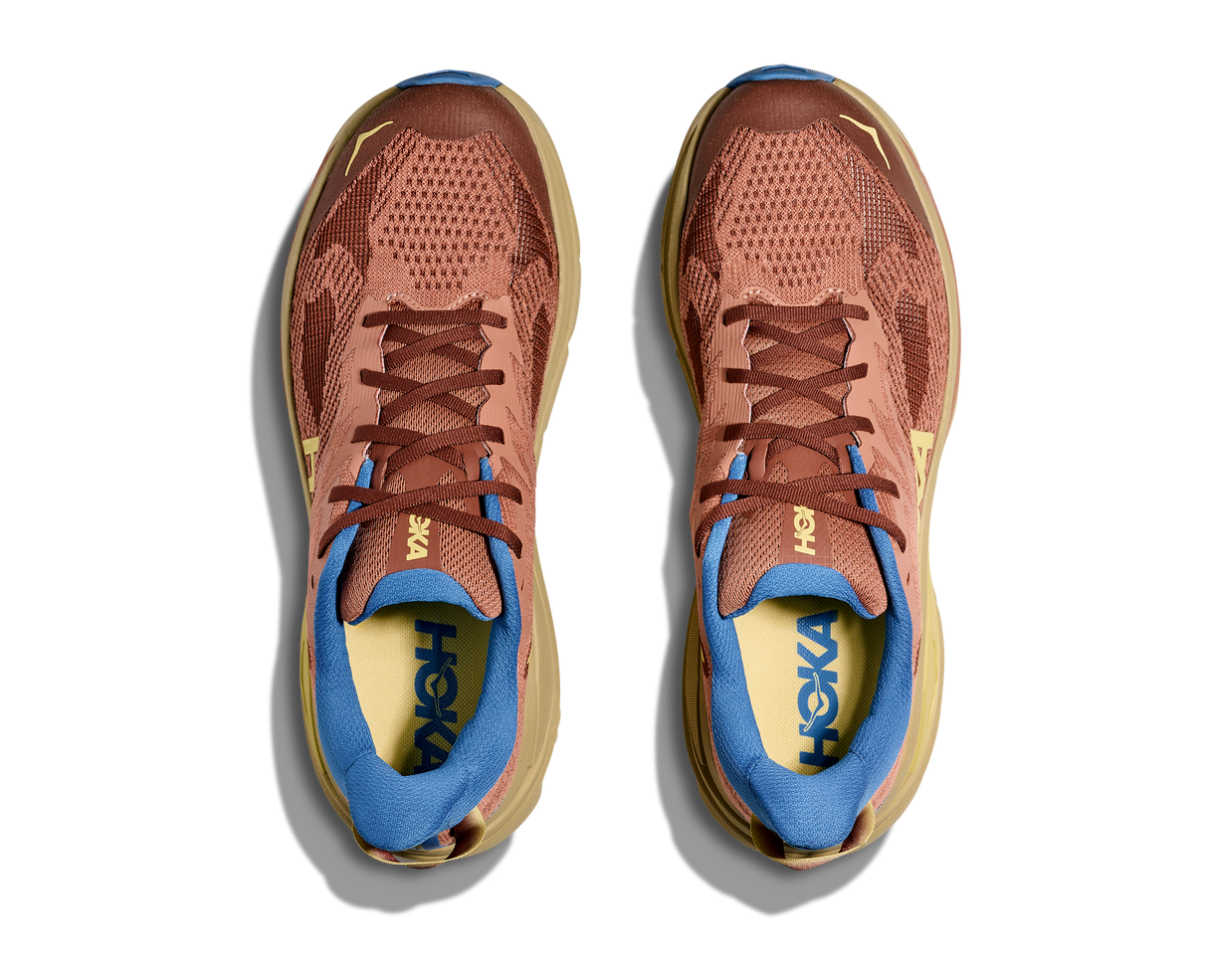 M Hoka Challenger 8