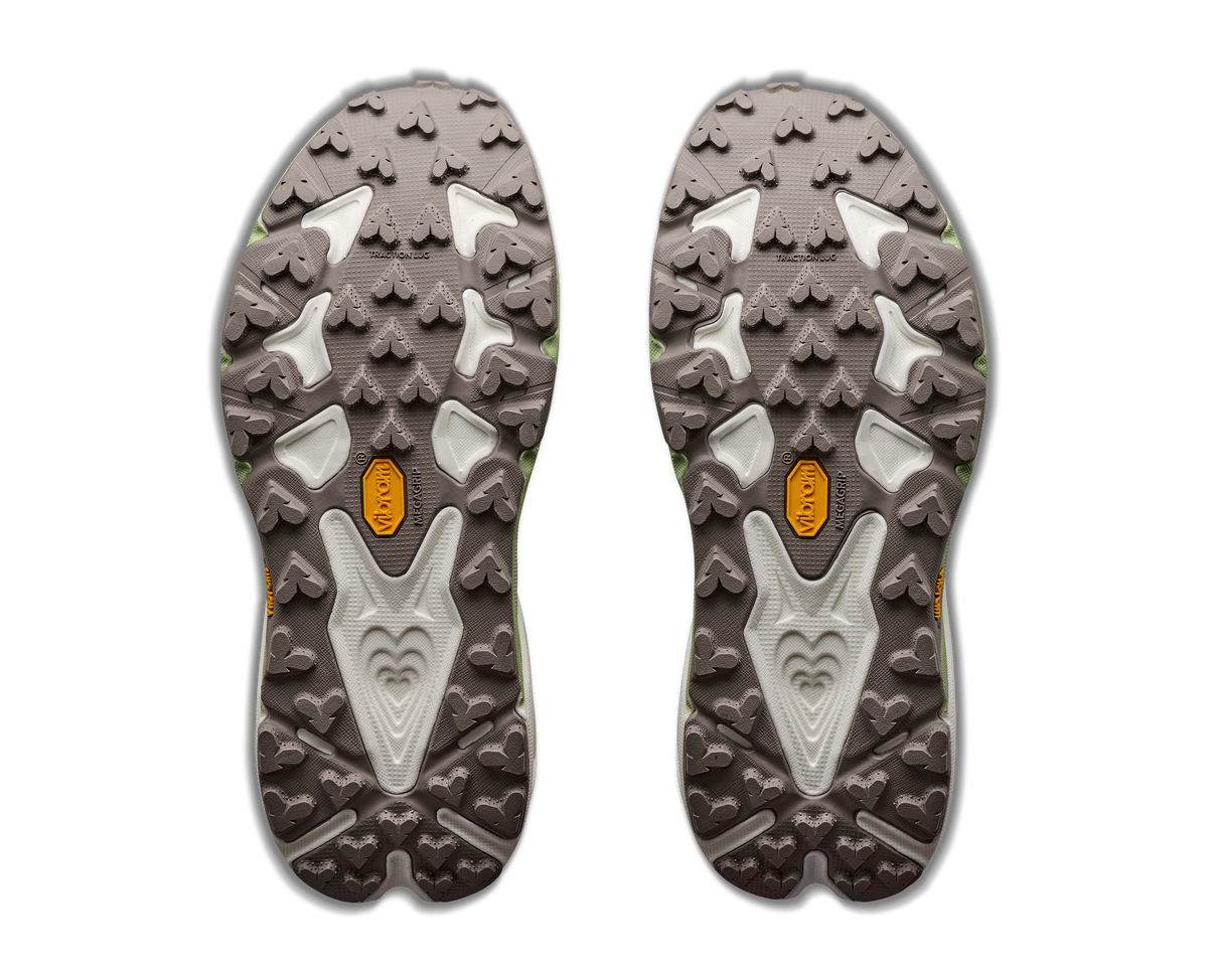 W Hoka Speedgoat 7