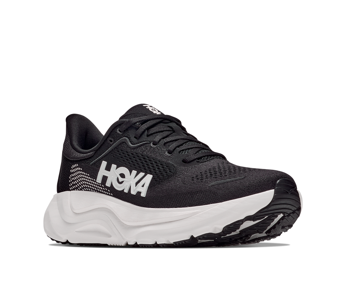 W Hoka Arahi 9