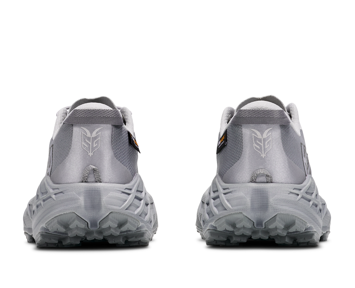 W Hoka Speedgoat 7 GTX