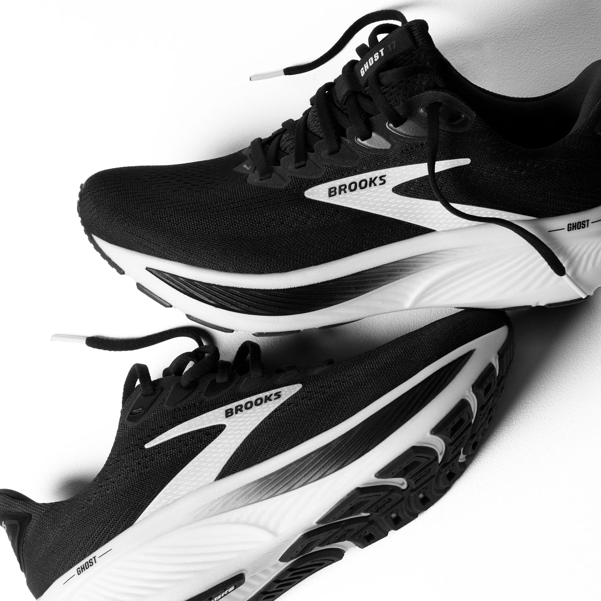 W Brooks Ghost 17