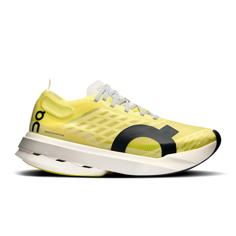 On Cloudboom Strike Limelight Wolf