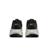 M Nike Vomero 18