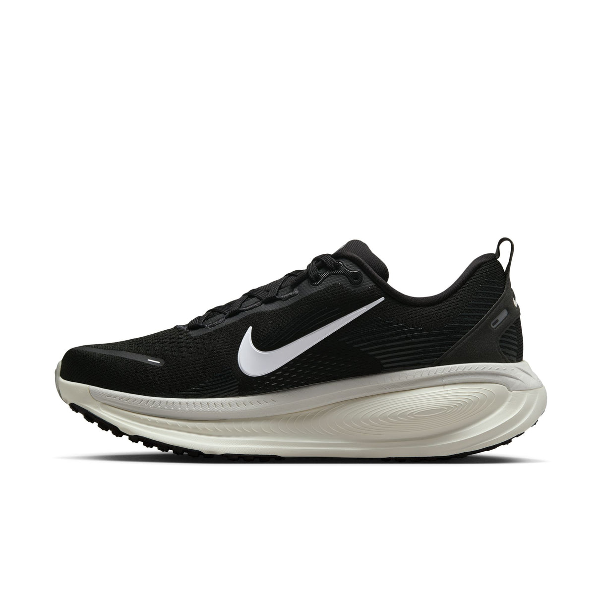 M Nike Vomero 18
