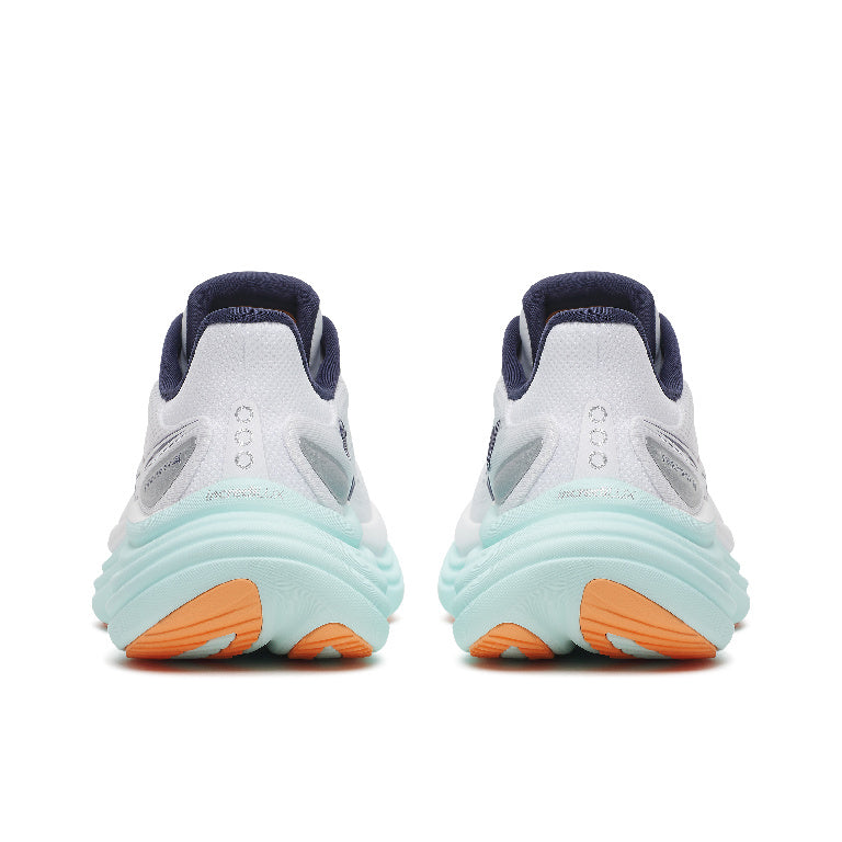 W Saucony Triumph 24