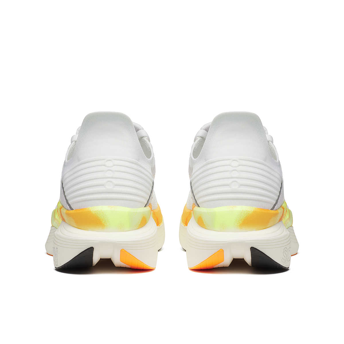 M Saucony Endorphin Elite 2