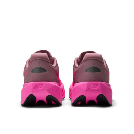 W New Balance Fuelcell Rebel v5 Pink Heat