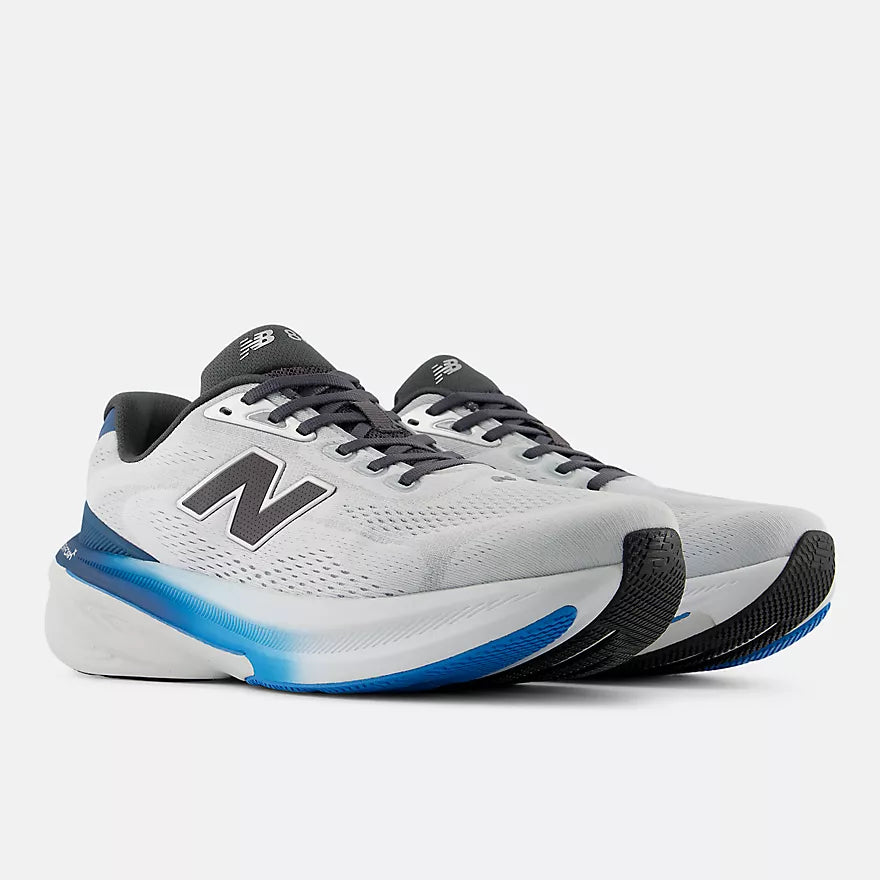 M New Balance 860v15