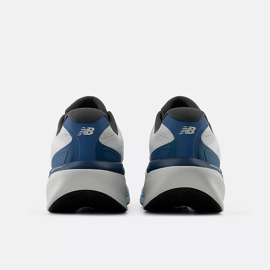 M New Balance 860v15