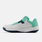 W New Balance 696v6