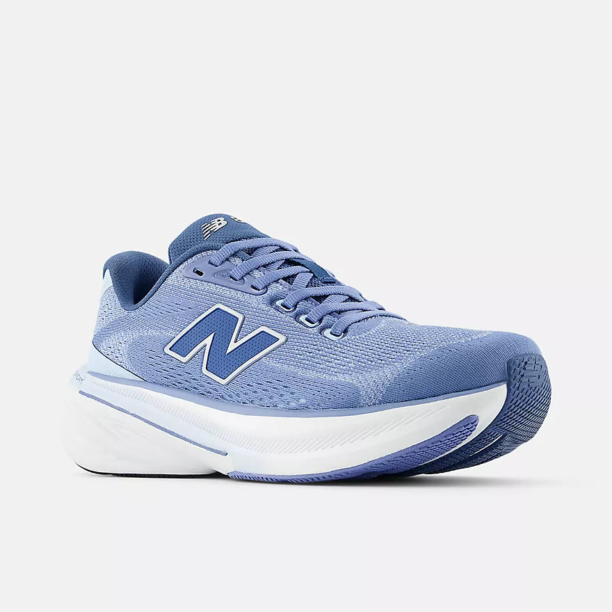 W New Balance 860v15