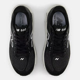 W New Balance 860v15