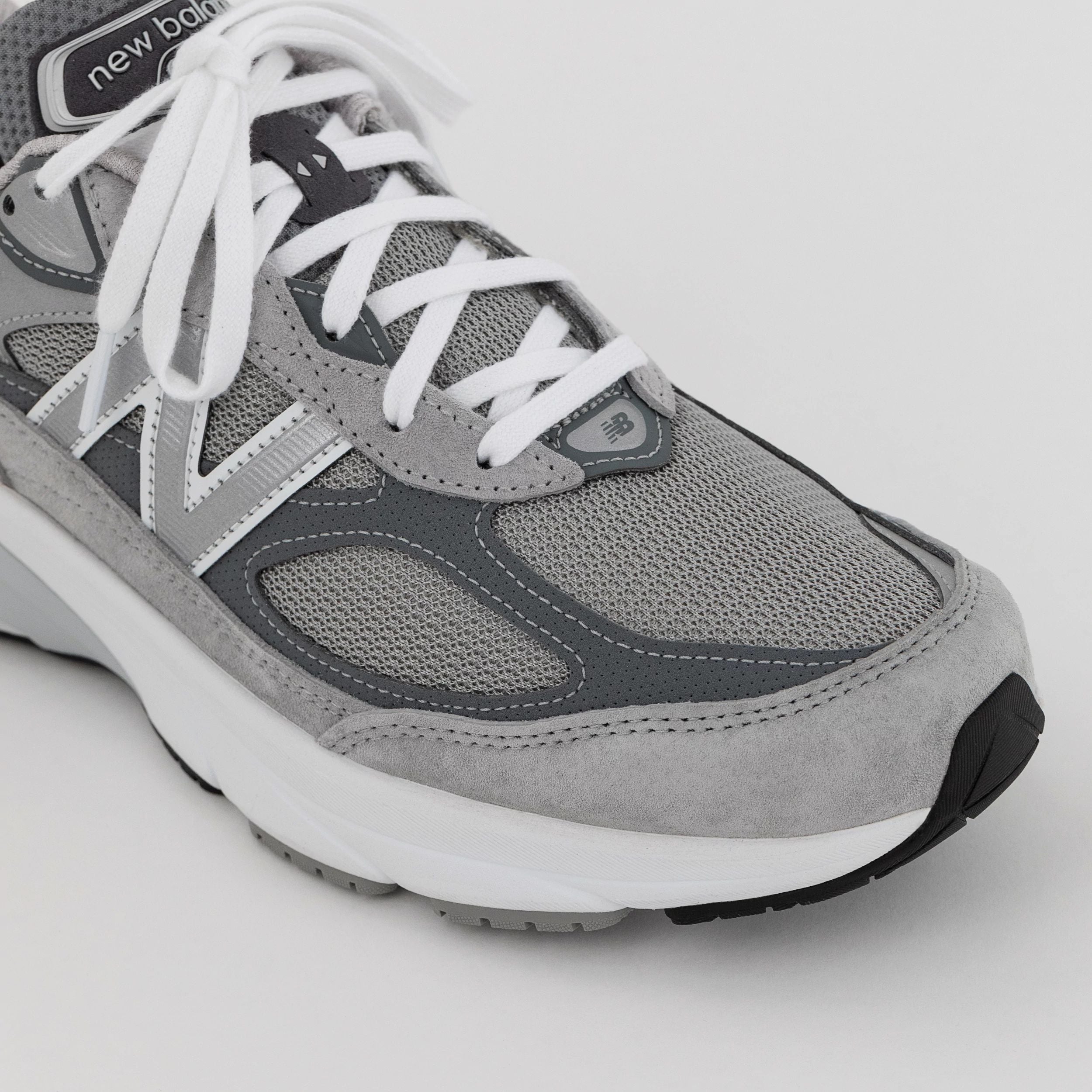 W New Balance W990GL6 – Frontrunners Footwear