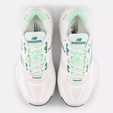 W New Balance WCH796N4